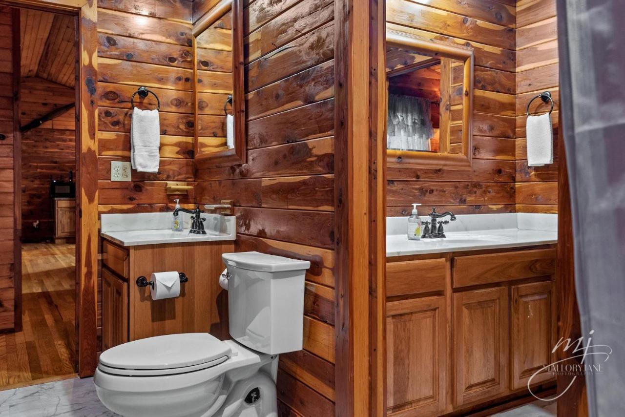 Fly Away Cabin- Modern, Serene, And Convenient Compton Exterior photo